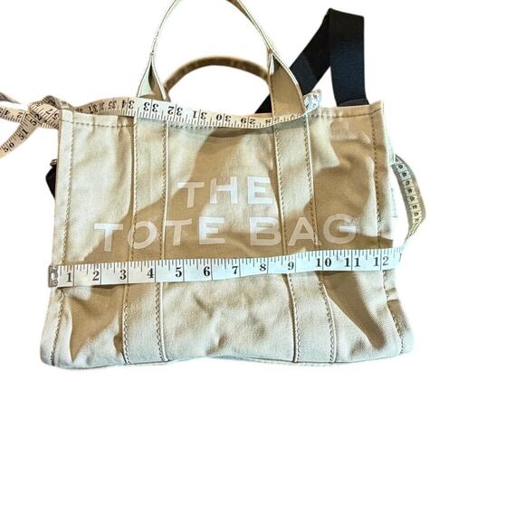 Marc Jacob’s The Tote Bag Medium Cream Canvas Shoulder Bag - Picture 8 of 12